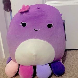 8 in Violet Squishmellow